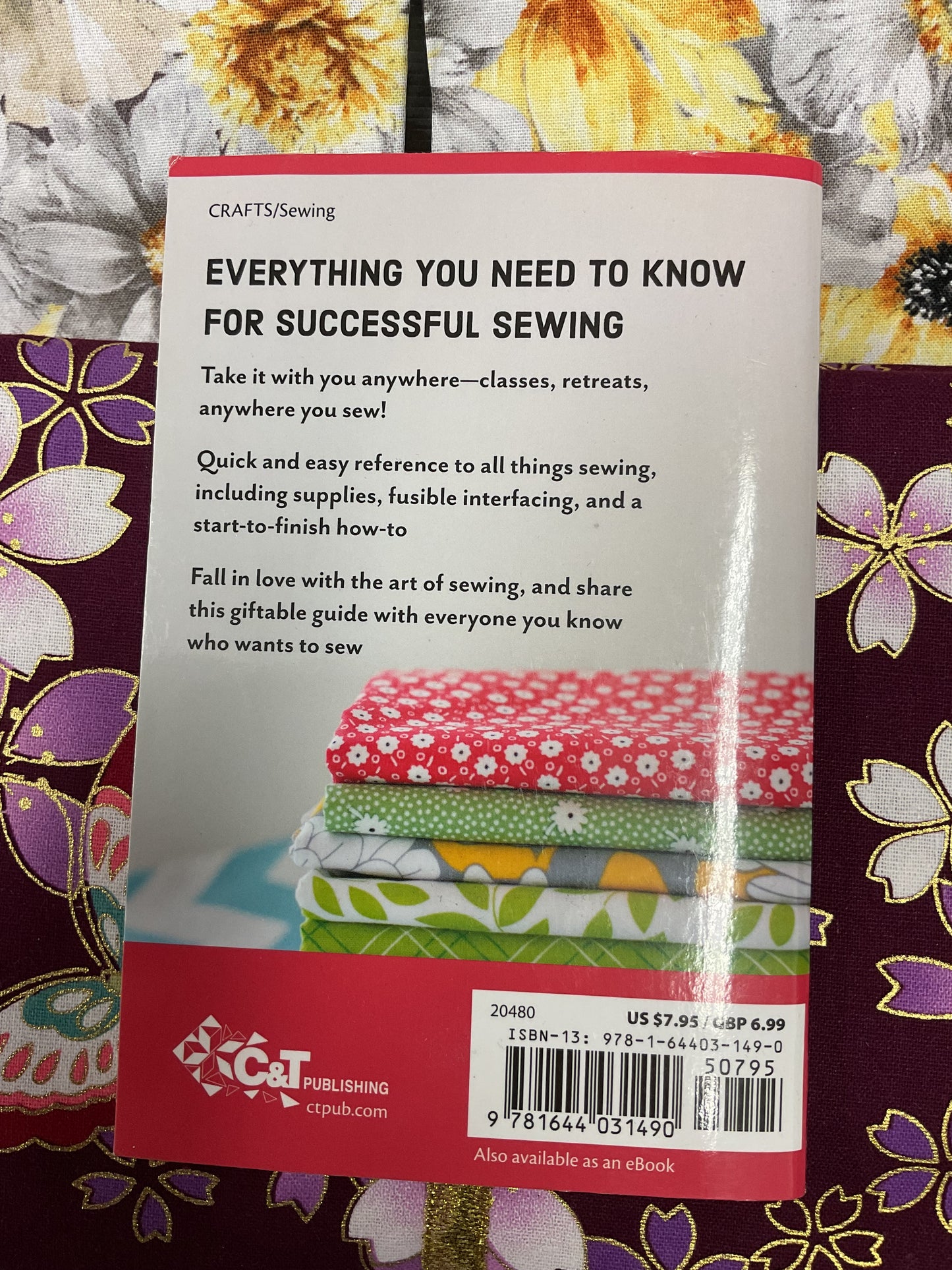 Sewing for Beginners pocket book by Annabel Wrigley